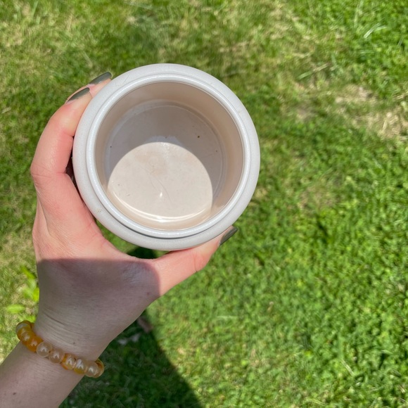 Planter Pot - Picture 3 of 6